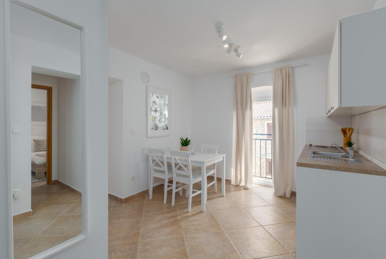 Apartments Agata Novigrad  Zewnętrze zdjęcie